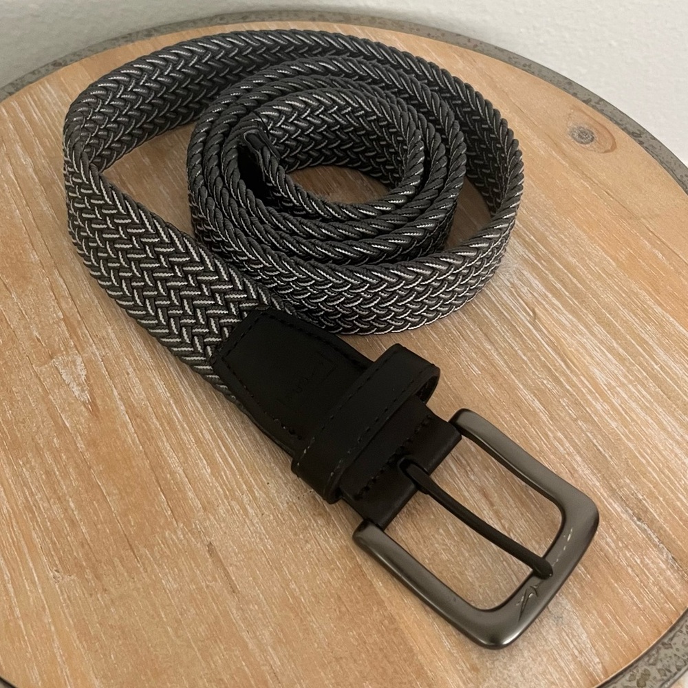 Nike | G Flex Grey and White Woven Stretch Belt Casual, size XL